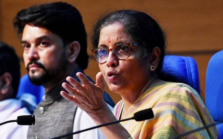 മൂ​ന്ന് മാ​സ​ത്തേ​ക്ക് പി​എ​ഫ് വി​ഹി​തം സ​ര്‍​ക്കാ​ര്‍ അ​ട​യ്ക്കും